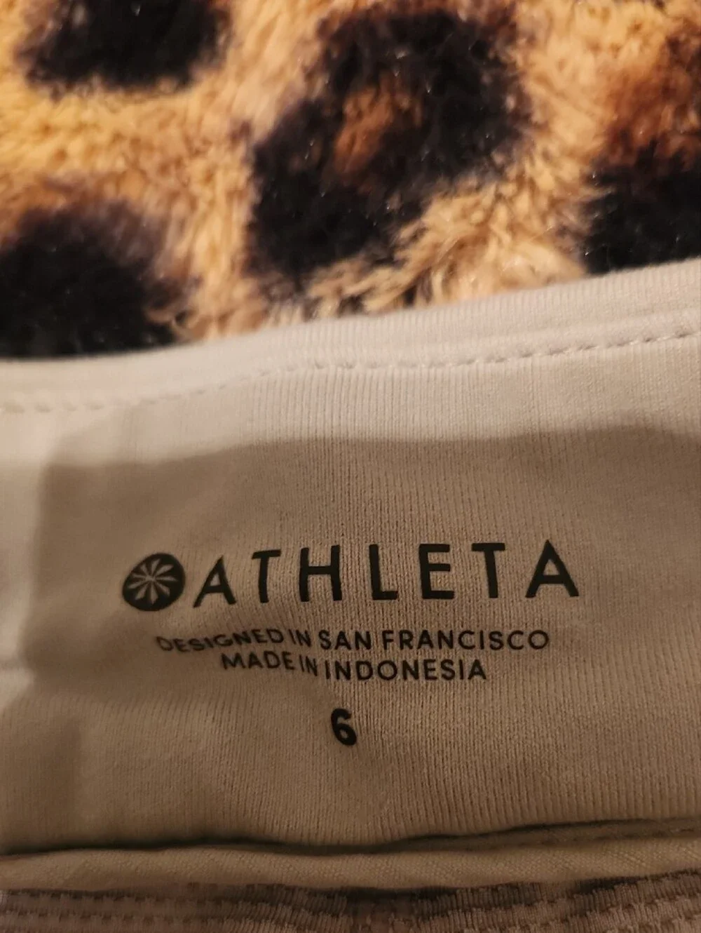 Athleta Cargo Skort with Front Flap Pockets